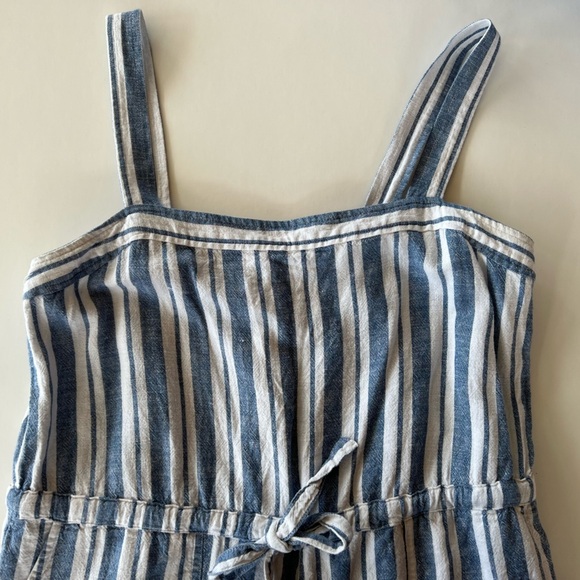 Gap Blue and White Striped Linen Blend Romper, size 8P - Picture 7 of 10